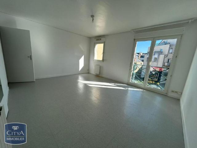 Location Appartement 1 pièce 29m² LAVAL 53000