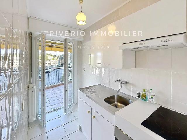 Location Appartement 1 pièce 29m² LE CANNET 06110