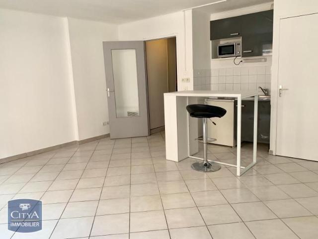 Location Appartement 1 pièce 29m² LYON 7ème