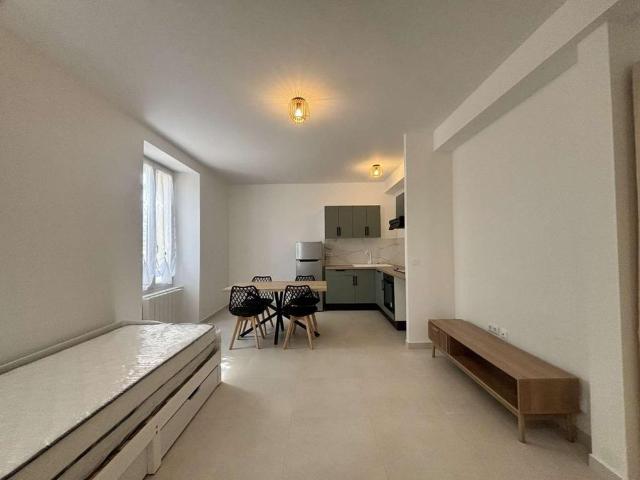 Location Appartement 1 pièce 29m² MELUN 77000