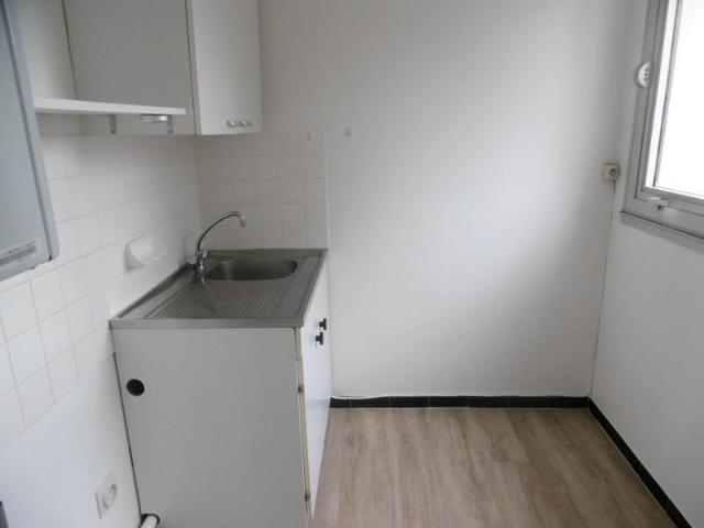 Location Appartement 1 pièce 29m² NANTES 44000