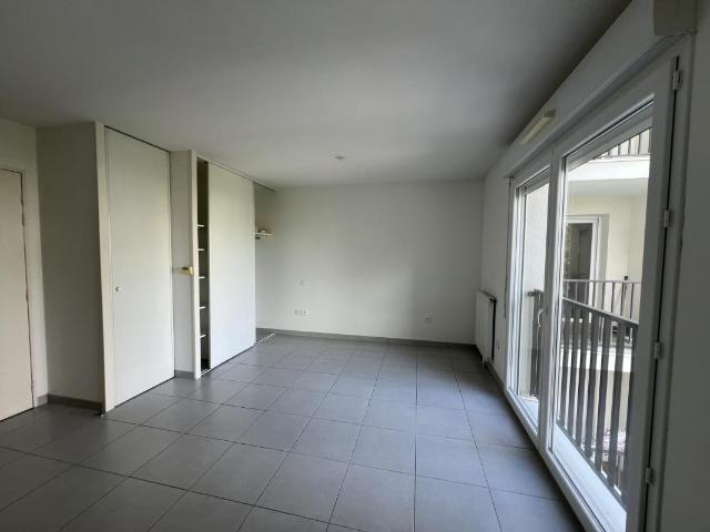 Location Appartement 1 pièce 29m² NANTES 44300