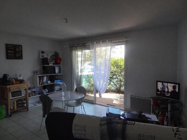 Location Appartement 1 pièce 29m² ONET LE CHATEAU 12850