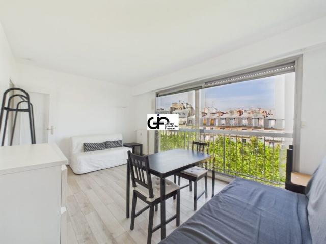Location Appartement 1 pièce 29m² PARIS 16ème