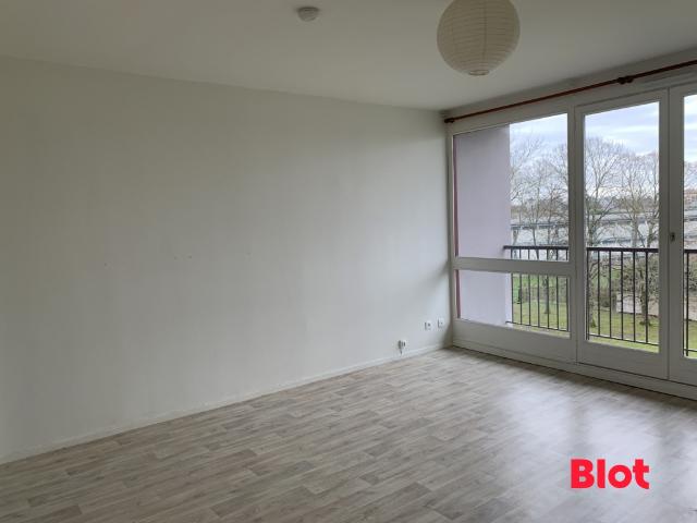Location Appartement 1 pièce 29m² RENNES 35700