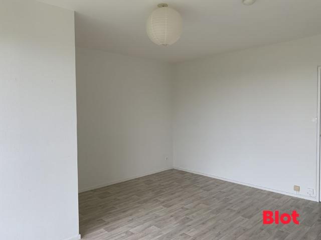 Location Appartement 1 pièce 29m² RENNES 35700