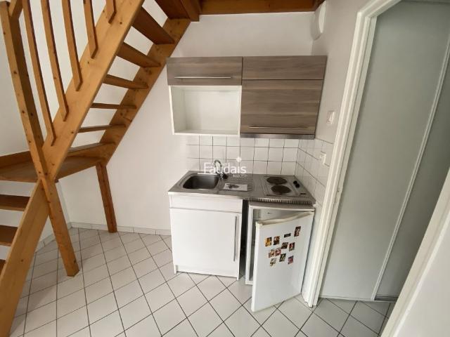 Location Appartement 1 pièce 29m² ST LO 50000