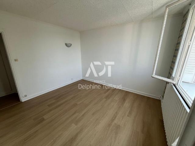 Location Appartement 1 pièce 29m² ST MARTIN D HERES 38400