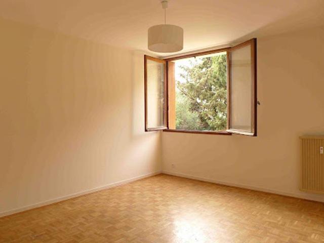 Location Appartement 1 pièce 20 m2 Marseille 12ème