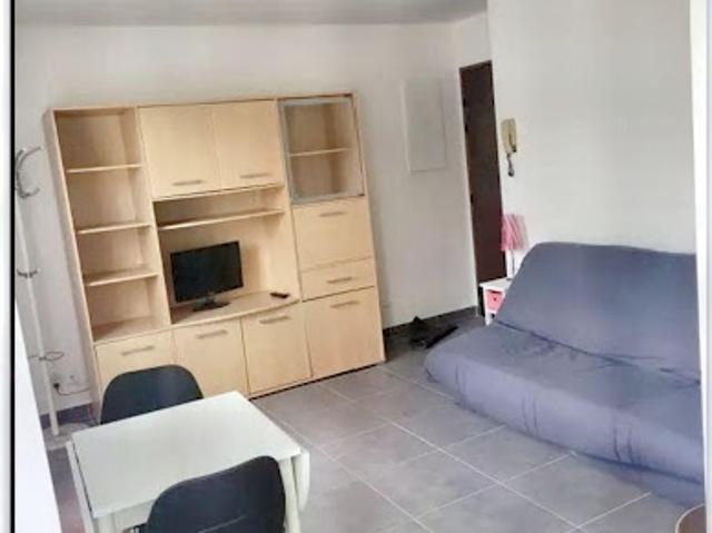 Location Appartement 1 pièce 20 m2 Melun