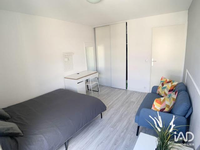 Location Appartement 1 pièce 20 m2 Courbevoie
