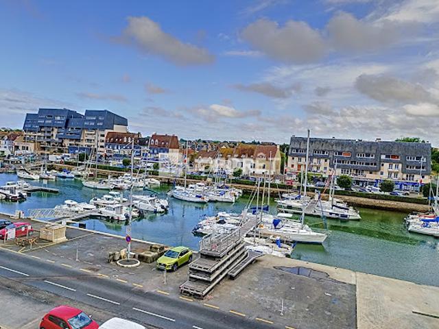 Location Appartement 1 pièce 20 m2 Courseulles sur Mer