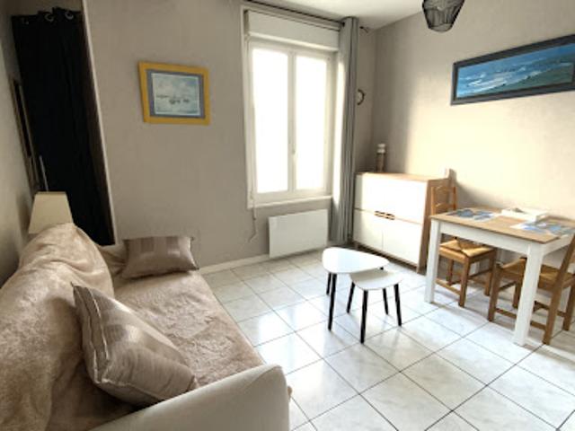 Location Appartement 1 pièce 20 m2 Jullouville
