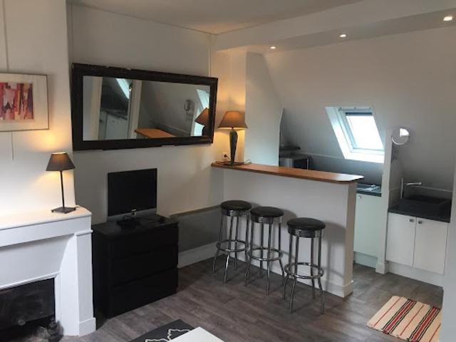 Location Appartement 1 pièce 20 m2 Paris 8ème