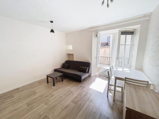 Location Appartement 1 pièce 20 m2 Saint Flour