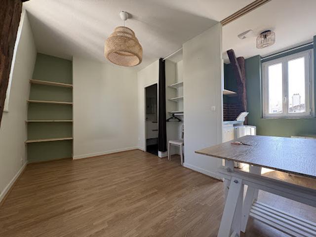 Location Appartement 1 pièce 20 m2 Saumur