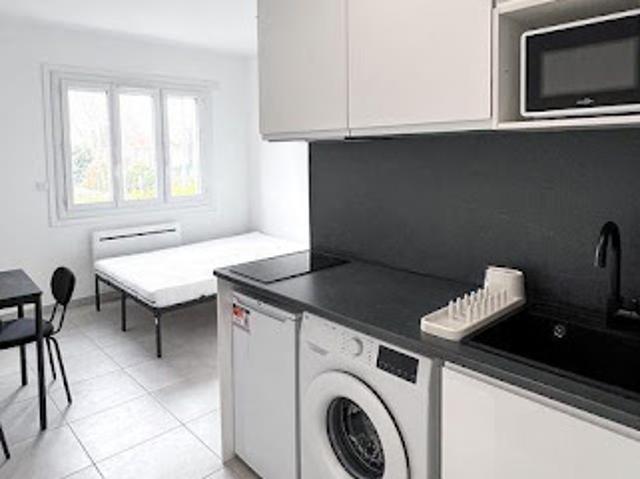 Location Appartement 1 pièce 20 m2 Venissieux