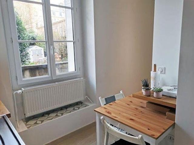 Location Appartement 1 pièce 20 m2 Versailles
