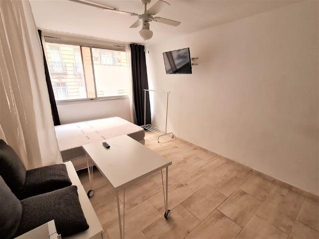 Location appartement 1 pièce, 20.07m², Marseille 08