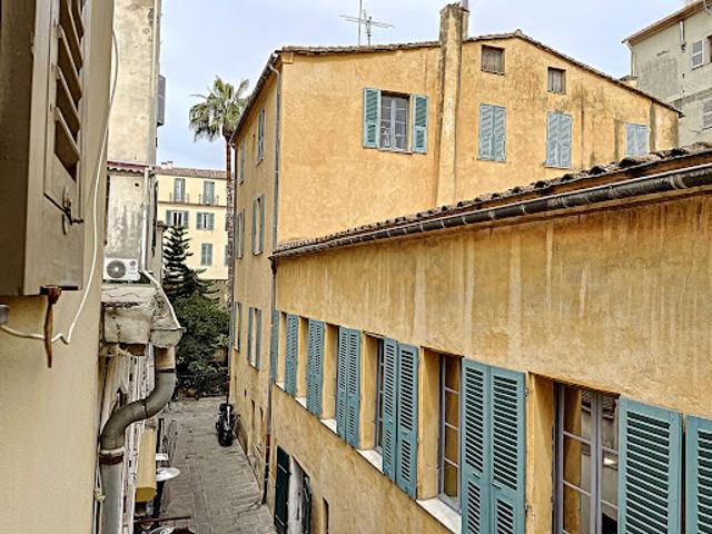 Location Appartement 1 pièce 20.3 m2 Ajaccio