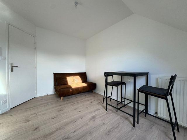 Location appartement 1 pièce, 20.41m², Évron