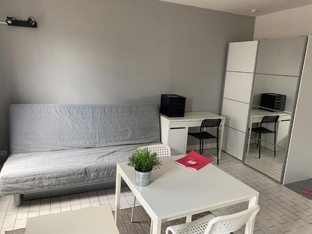 Location Appartement 1 pièce 20m²