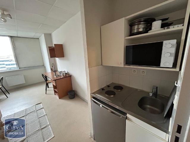 Location Appartement 1 pièce 20m² TOURS 37000
