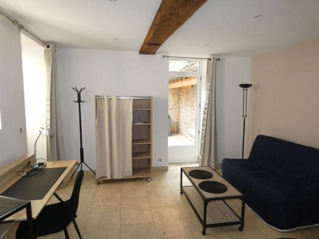Location Appartement 1 pièce 20m² BEAUNE 21200