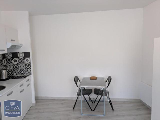 Location Appartement 1 pièce 20m² BETHENY 51450