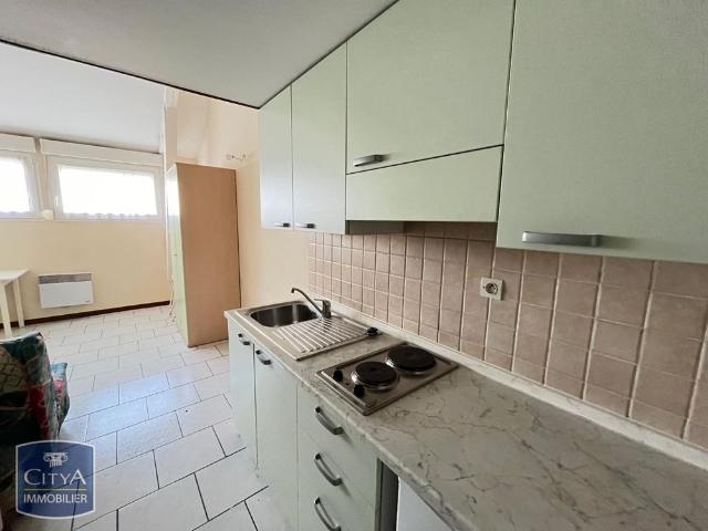Location Appartement 1 pièce 20m² BOURGES 18000