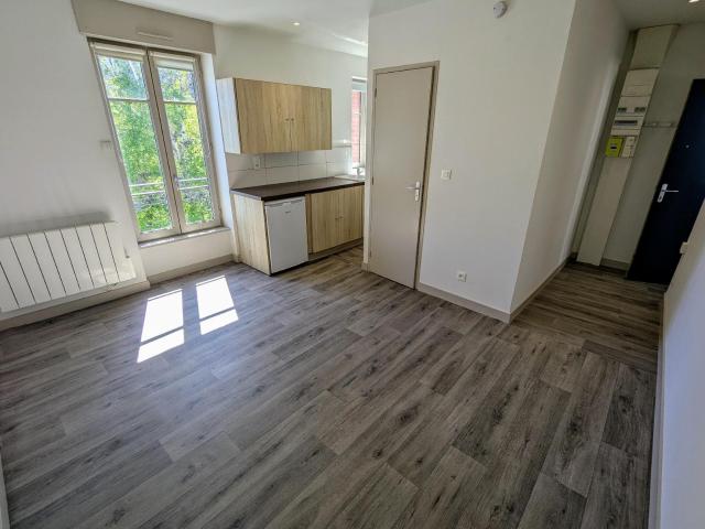 Location Appartement 1 pièce 20m² CLERMONT FERRAND 63000