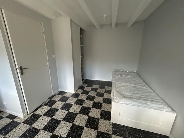 Location Appartement 1 pièce 20m² LE CREUSOT 71200