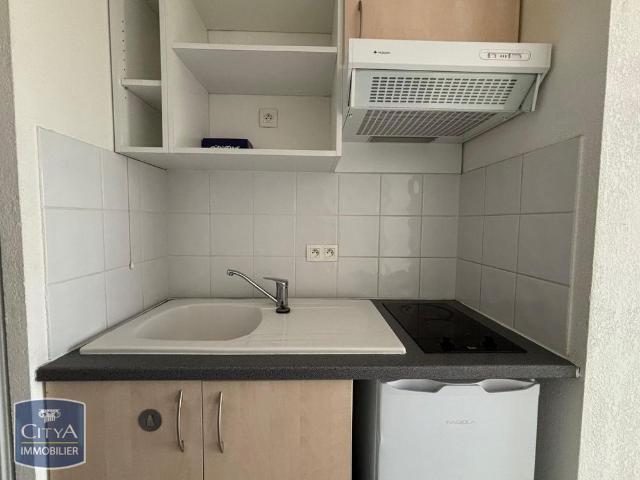 Location Appartement 1 pièce 20m² NARBONNE 11100