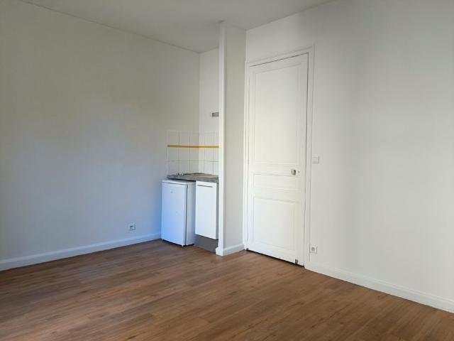 Location Appartement 1 pièce 20m² REIMS 51100