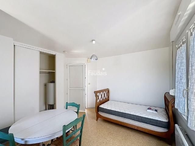 Location Appartement 1 pièce 20m² ST LO 50000