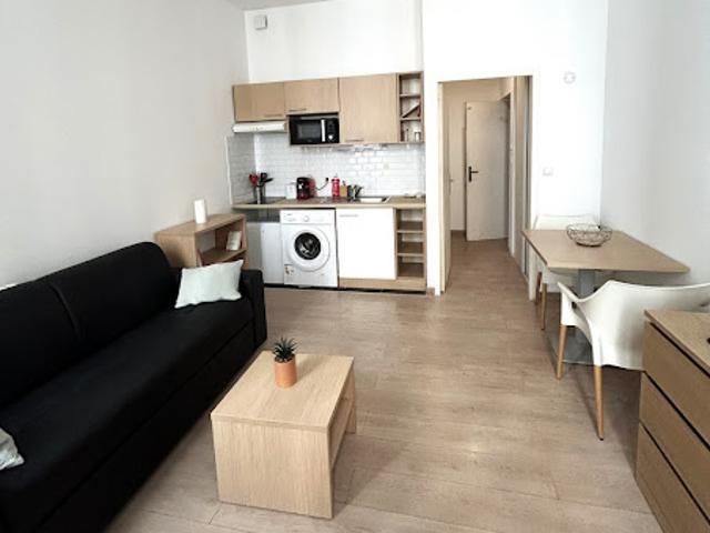 Location Appartement 1 pièce 21 m2 Marseille 1er