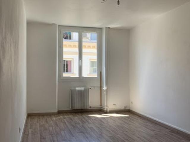 Location Appartement 1 pièce 21 m2 Marseille 1er