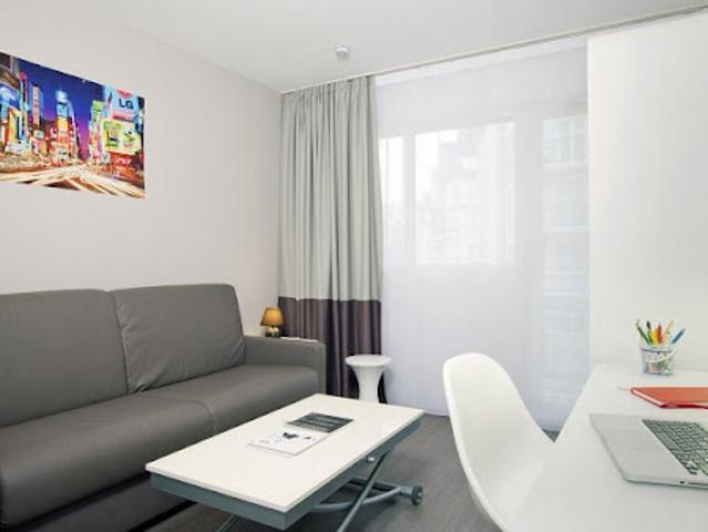 Location Appartement 1 pièce 21 m2 Courbevoie