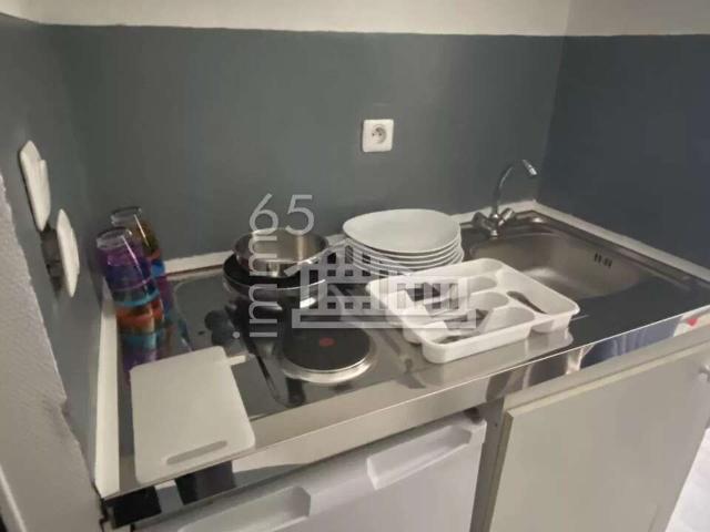Location appartement 1 pièce 19 m² Tarbes 65000
