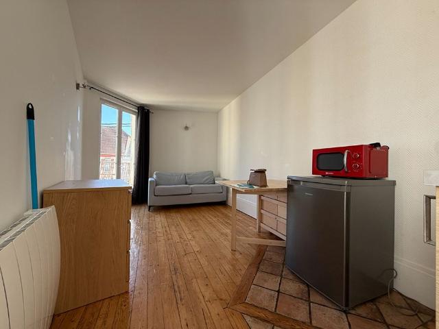 Location appartement 1 pièce, 21.00m², Dourdan