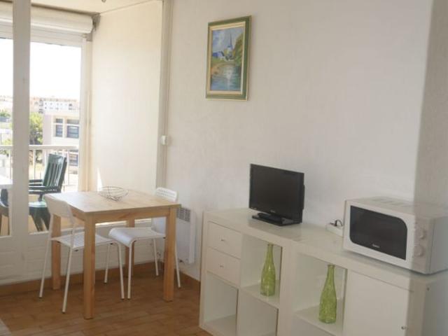 Location appartement 1 pièce, 21.00m², Sète