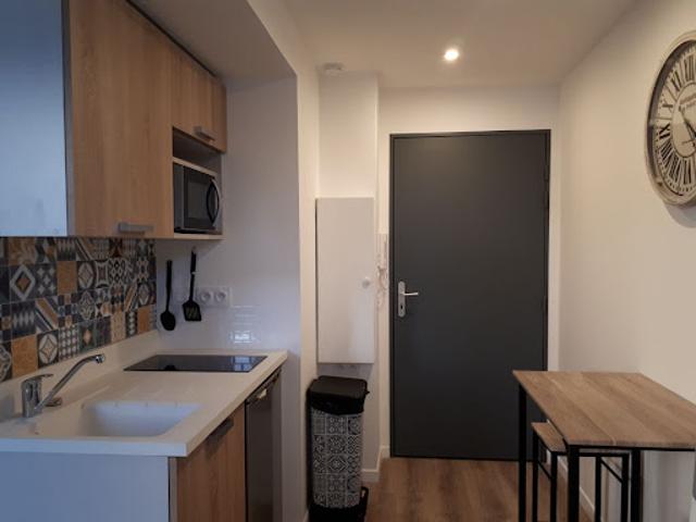 Location Appartement 1 pièce 21.25 m2 Massy