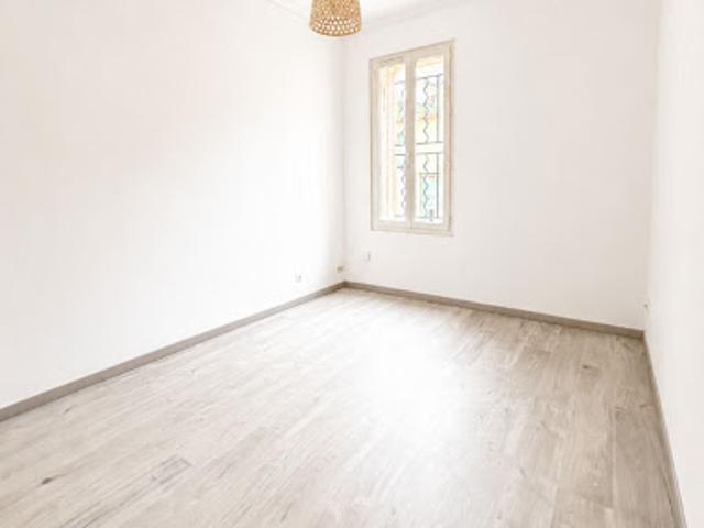 Location Appartement 1 pièce 21.5 m2 Nimes