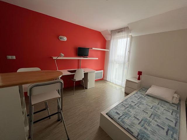 Location Appartement 1 pièce 21.77 m2 Compiegne