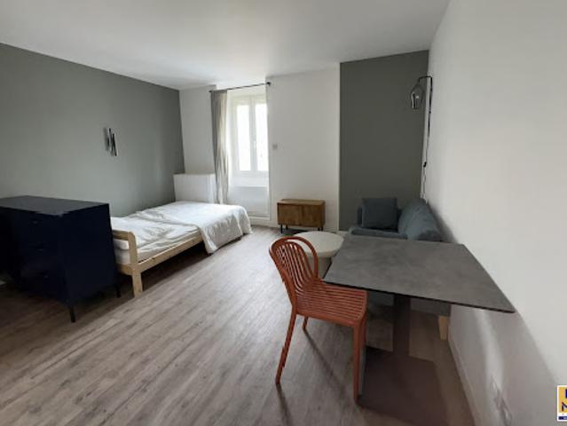 Location Appartement 1 pièce 21.7 m2 Bourges