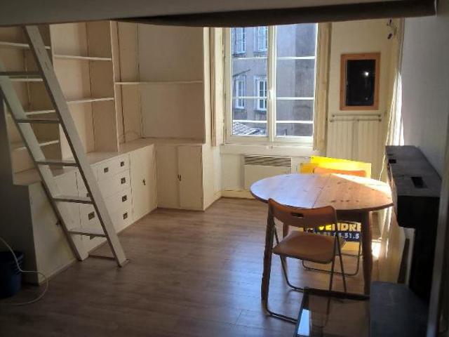 Location appartement 1 pièce, 21.86m², Nantes
