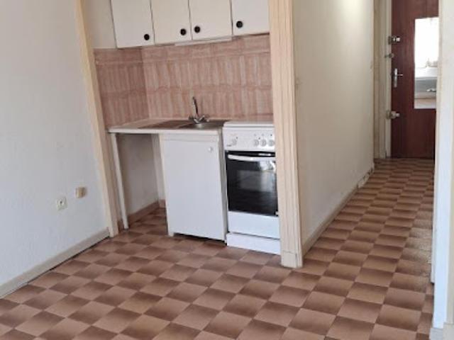 Location Appartement 1 pièce 21.94 m2 Nimes