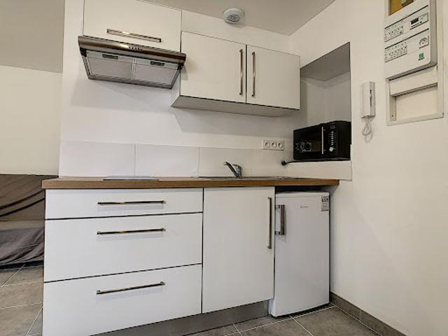 Location Appartement 1 pièce 21.92 m2 Trelaze