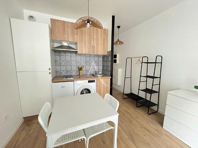 Location Appartement 1 pièce 21m²