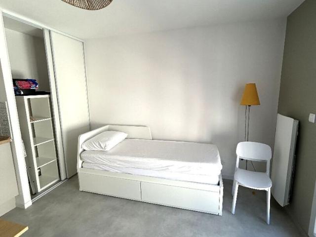 Location Appartement 1 pièce 21m²
